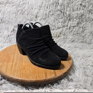 Y2K Born Concept Ankle Boots Womens 7M Side Zip Shoes Black Suede Fabric Booties
